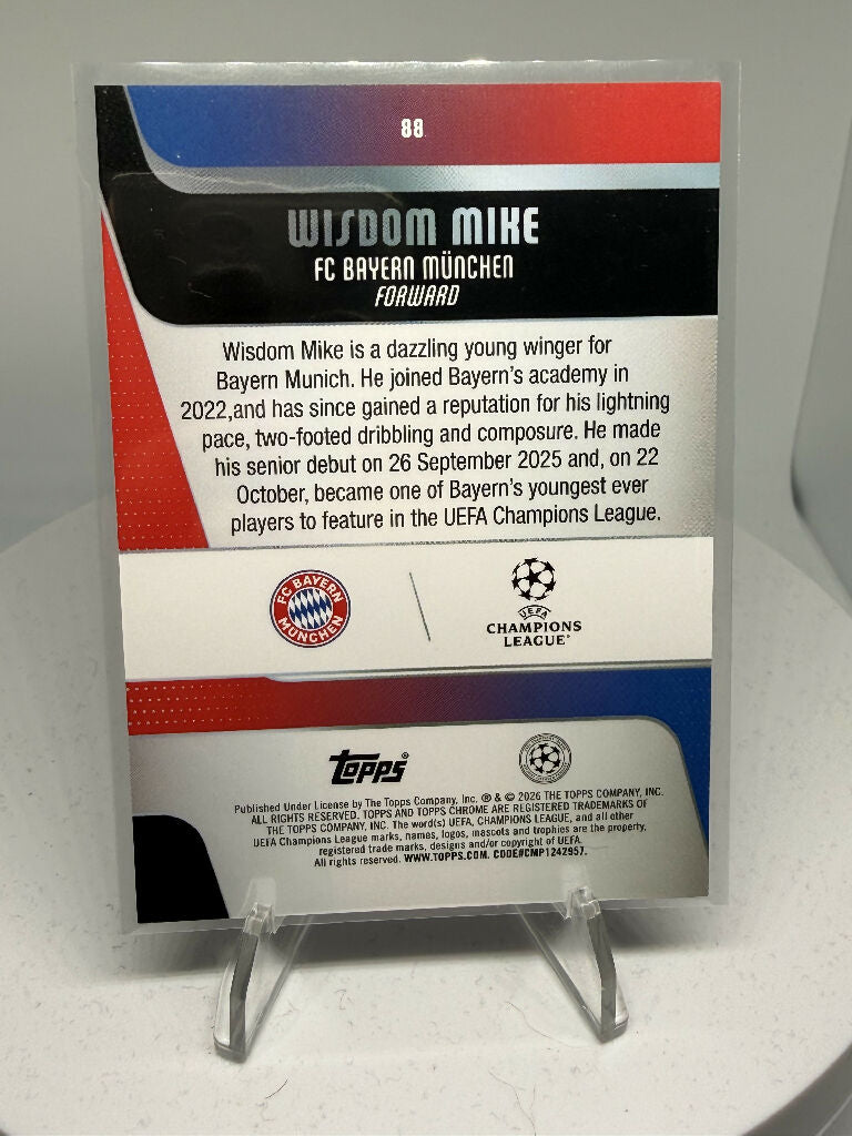 2025/26 Topps Chrome Wisdom Mike Blue Refractor Rookie /150 Bayern Munich RC