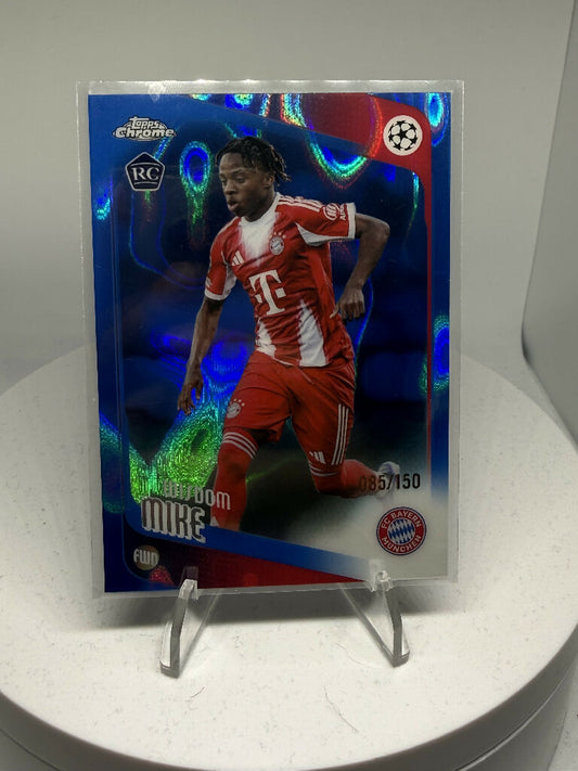 2025/26 Topps Chrome Wisdom Mike Blue Refractor Rookie /150 Bayern Munich RC